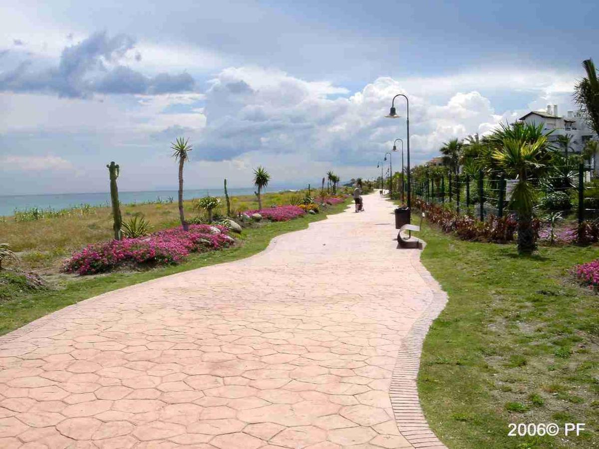 Belen Beach 3 Естепона Екстериор снимка